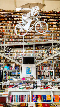 Bookshop "Livraria Ler Devagar". Lisboa, Portugal
