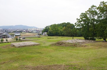 賞田廃寺跡の東北側からのながめ