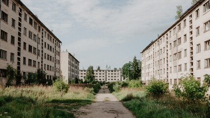 Fototapeta na wymiar Abandoned buildings