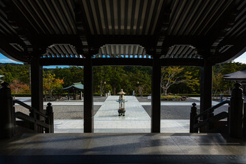 日本　静岡県袋井市、遠州三山の一つ法多山尊永寺の本堂からの景色
