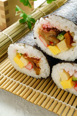 節分 巻き寿司と豆