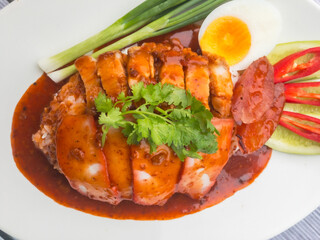 Red Crispy pork and Roasted Pork with red sauce on rice
