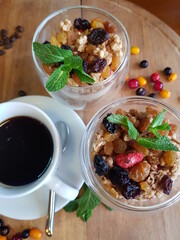 muesli with berries