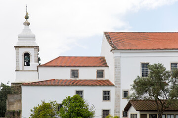 Catedral o Iglesia desde el Castillo o Castelo de San Jorge o Sao Jorge en la ciudad de Lisboa en el pais de Portugal