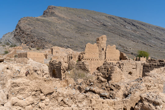 Ruins of Tanuf with a mountain backdrop, Oman