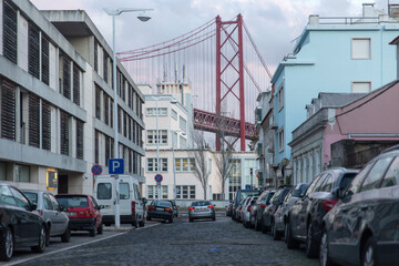 Fototapeta na wymiar Puente del 25 de Abril o Ponte 25 de Abril en la ciudad de Lisboa, pais de Portugal