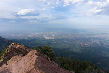 Fototapeta na wymiar Green mountain peak Boulder, Colorado