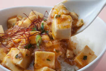 麻婆丼