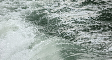 Fototapeta premium Wave in the sea with splashing water.