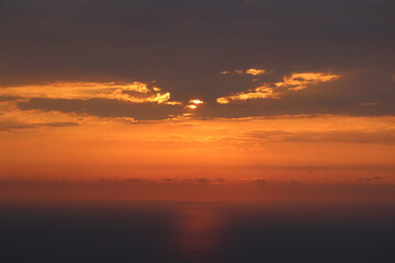 Fototapeta premium fiery sunset at sea