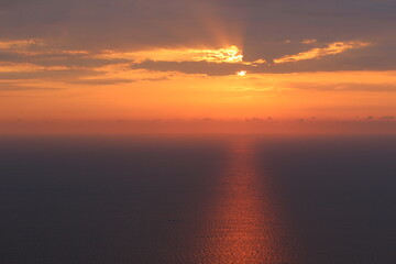 Obraz premium fiery sunset at sea