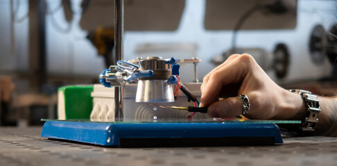 visual experiments in physics and chemistry from the school curriculum.  equipment for experiments. school laboratory. Gas mixer. Stylized photo. complex of equipment in operation. Selective focus. Sc