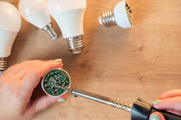 Recovery of the LED lamp, re-soldering of the diode in the energy-saving lamp