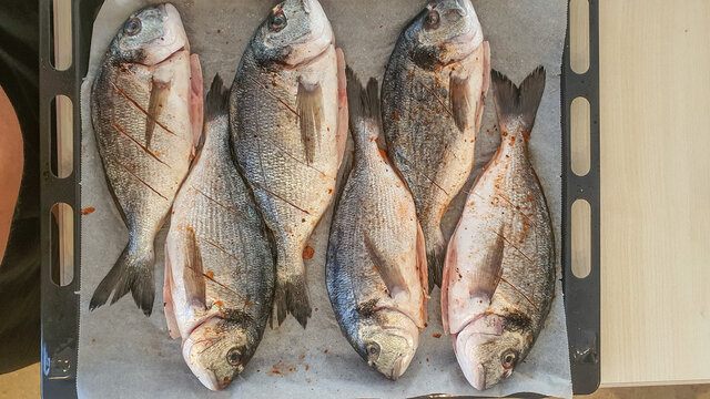 
Preparation of bream fish for oven cook 
