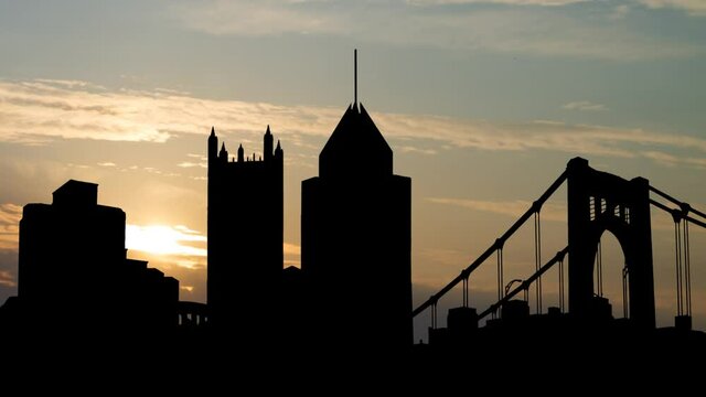 Pittsburgh, Pennsylvania: Skyline At Sunrise, Time Lapse With Colorful Clouds