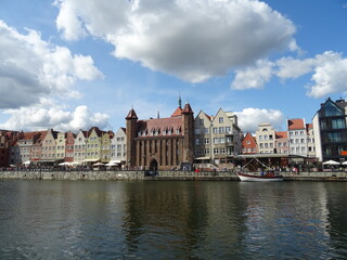 Fototapeta na wymiar panorama of the old town gdansk