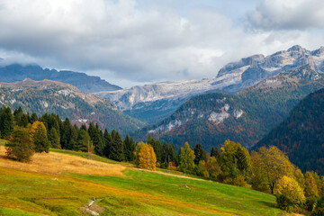 Obraz premium Beautiful mountains in the Brenta Dolomites, Bergamo Alps near Lake Cornisello, Trentino-Alto Adige