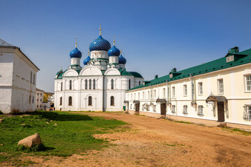 Fototapeta na wymiar Epiphany Cathedral of the Epiphany Monastery in Uglich, Russia