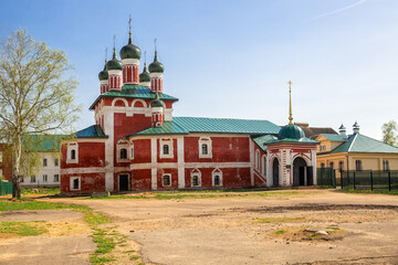 Fototapeta na wymiar Smolensk Church of the Epiphany Monastery in Uglich