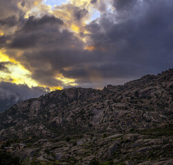 Nubes  en la montaña
