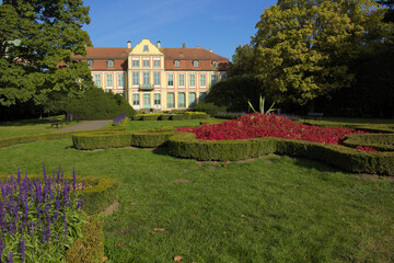 Fototapeta na wymiar Historical Palace and Gardens in Gdansk, Poland