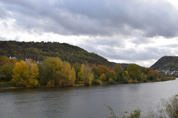 Kobern-Gondorf an der Mosel im Herbst