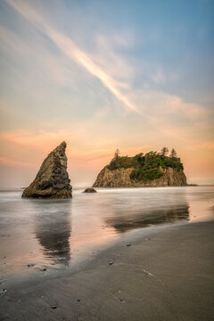 Sunrise at Ruby Beach in Olympic National Park, Washington State