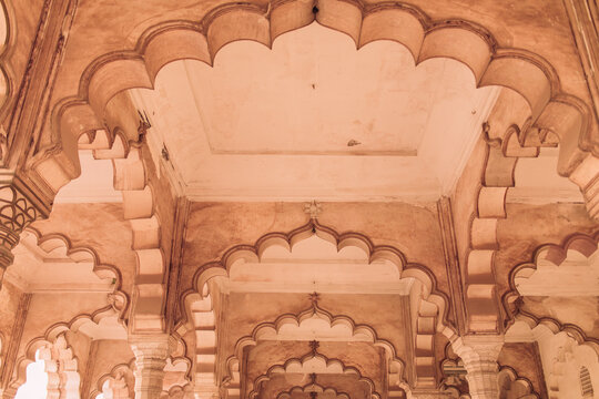 Beautiful pastel ceiling of Agra Fort