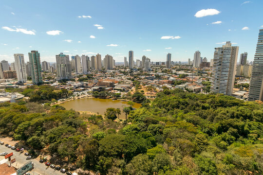 Parque vaca brava Goi&acirc;nia