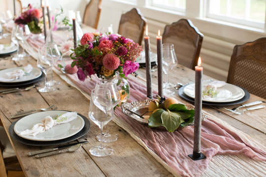 Farmhouse Floral Tablescape
