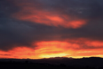 coucher de soleil sur le massif du Sancy