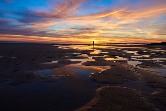 sunset over the ocean, France, Bretagne, Plage De La Palue