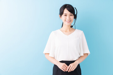 オペレーター　コールセンター　女性