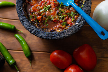 Salsa roja molcajete comida mexicana tradicional jalapeño típica enfoque selectivo