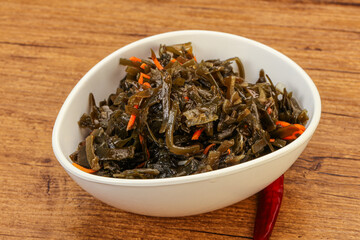 Seaweed cabbage with carrot and sesame