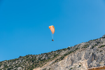 Fototapeta na wymiar Paragliding on the island of Kefalonia in Greece