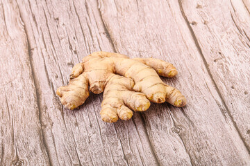Natural organic raw ginger root