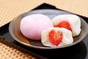 紅白の苺大福