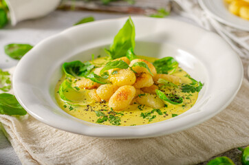 Gnocchi in curry sauce