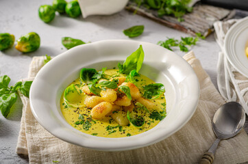 Gnocchi in curry sauce