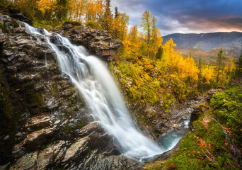 The waterfall Beautiful - 392420679