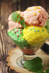 Ice cream scoops in an ice cream bowl