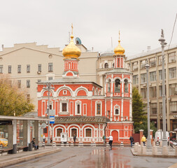 Fototapeta na wymiar Moscow, Russia, Oct 9, 2020: Slavyanskaya square. Church of All Saints
