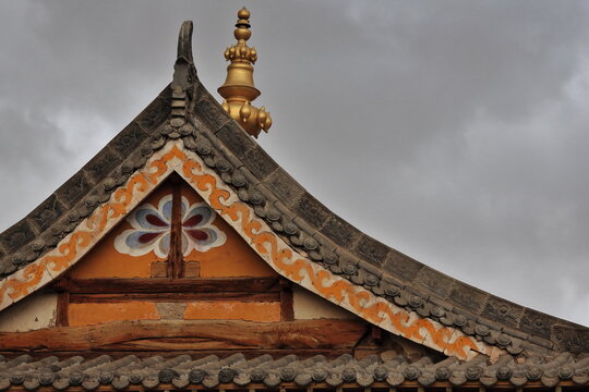 Badain Jaran Temple south facing roof gable-Badain Jaran Desert-Inner Mongolia-China-1112