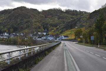 Herbststimmung im Moseltal bei Kobern-Gondorf