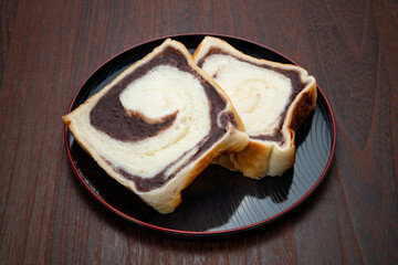 あん食パン