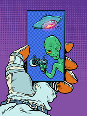 Contact with an alien mind. Evil dangerous alien green man