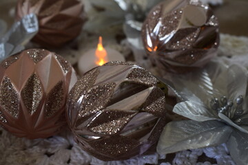 Rose gold bolas decorativas