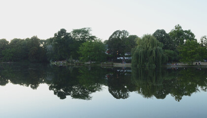 Obraz premium LAC DAUMESNIL BOIS DE VINCENNES