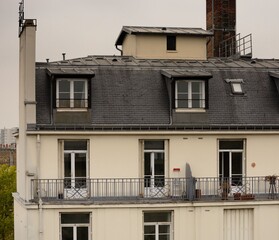 PARIS TOIT ARCHITECTURE 